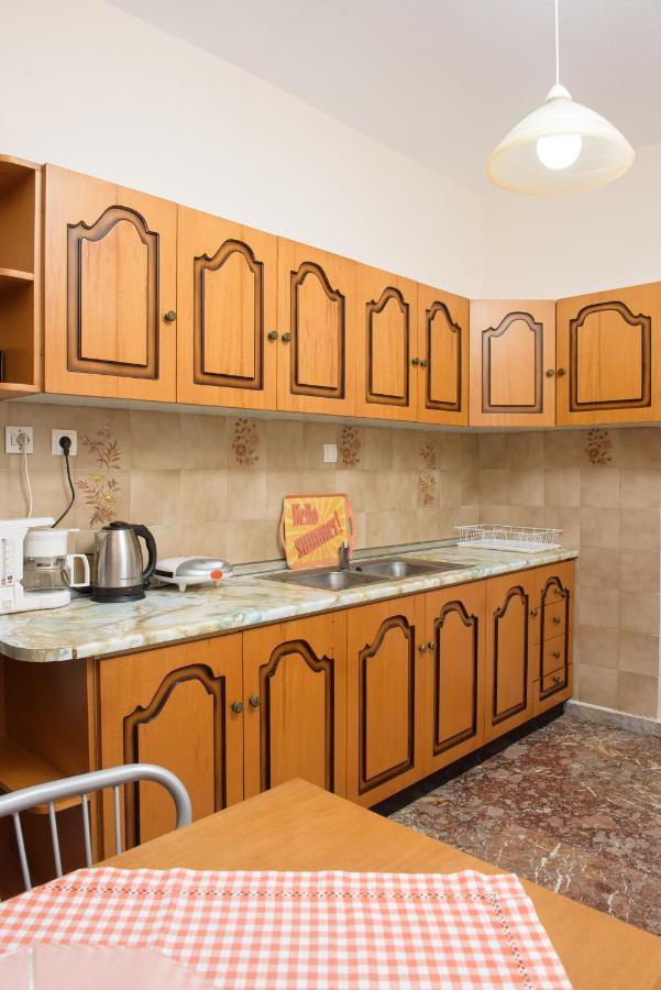 Dili Apartments 伊里斯斯 外观 照片